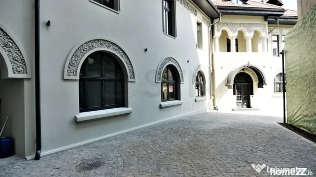VILA REPREZENTATIVA 16 CAMRE PIATA LAHOVARI
