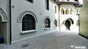 VILA REPREZENTATIVA 16 CAMERE PIATA LAHOVARI 