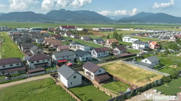 Casă Modernă cu 4 camere în Cartier Izvor - Predare im...