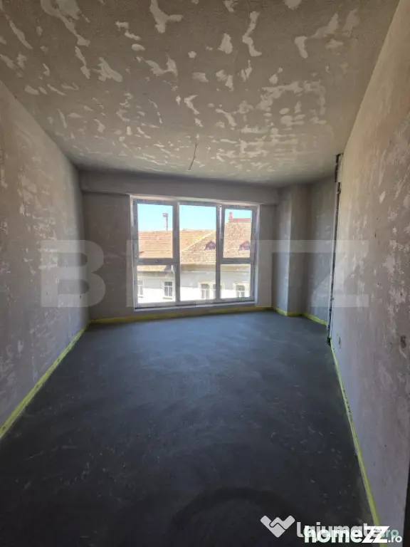 APARTAMENT DE 4 CAMERE, 98,91 MP, ETAJ INTERMEDIAR, ZONA SEM