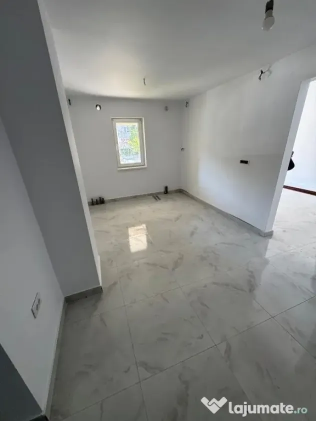 Apartament 2 camere decomandat-Spatiu comercial-zona Inel2