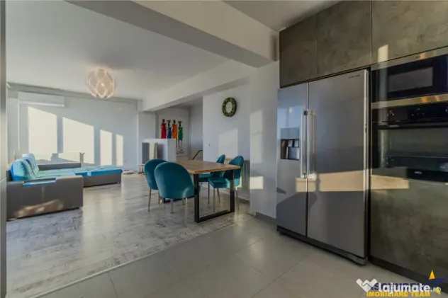 Penthouse spatios, luminos, terasa generoasa, Maurer, Tracto