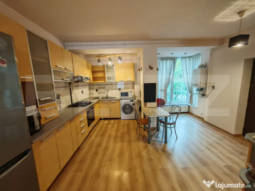 Apartament cu 3 camere situat pe , Manastur , zona Academia