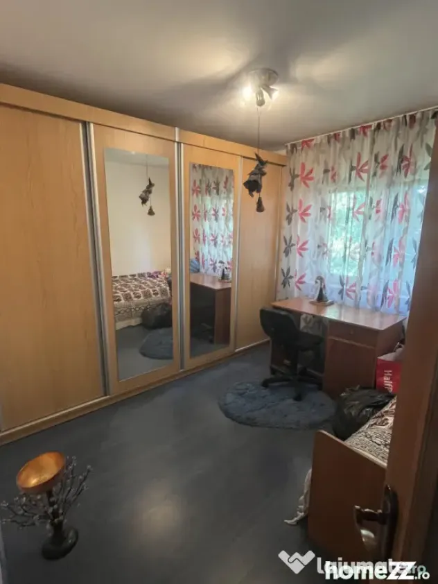 Apartament 3 camere etaj 1 Traian