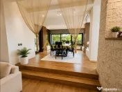 CASA INDIVIDUALA CU PISCINA