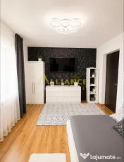 CASA INDIVIDUALA CU PISCINA