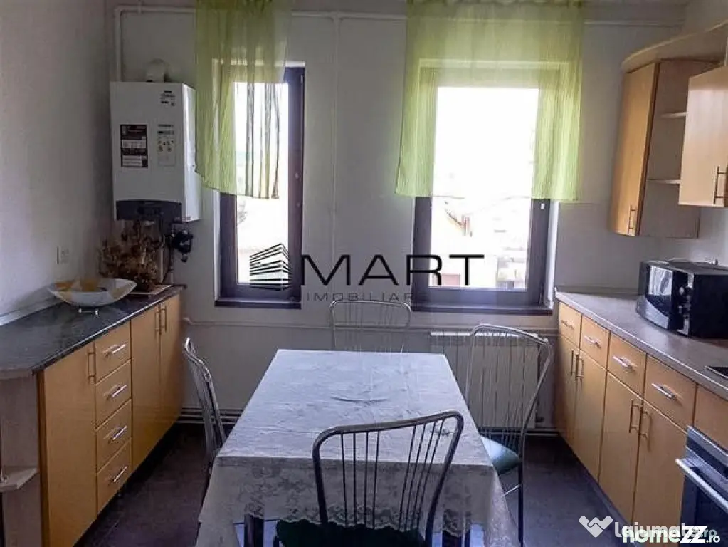 Apartament 3 camere decomandate zona Poliție