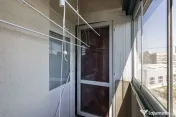 Garsoniera, 30 mp, mobilata, etaj 2, 10 minute Metrou Luj...