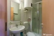 Garsoniera, 30 mp, mobilata, etaj 2, 10 minute Metrou Luj...