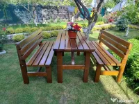 Set de grădină din lemn foarte rezistent, făcut la comandă. 
