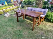 Set de grădină din lemn foarte rezistent, făcut la comandă. 