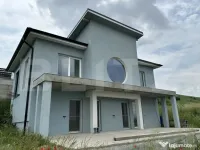 EXCLUSIV: Casă modernă, terasă panoramică, teren 500 mp, 