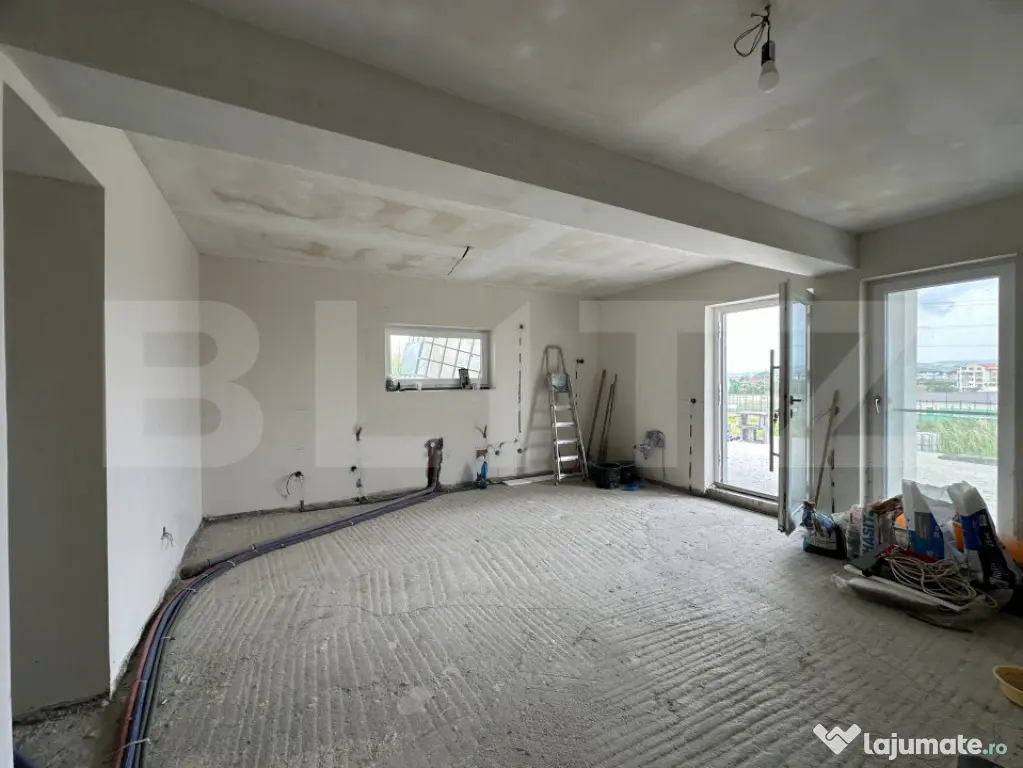 EXCLUSIV: Casă modernă, terasă panoramică, teren 500 mp,