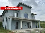 EXCLUSIV: Casă modernă, terasă panoramică, teren 500 mp,
