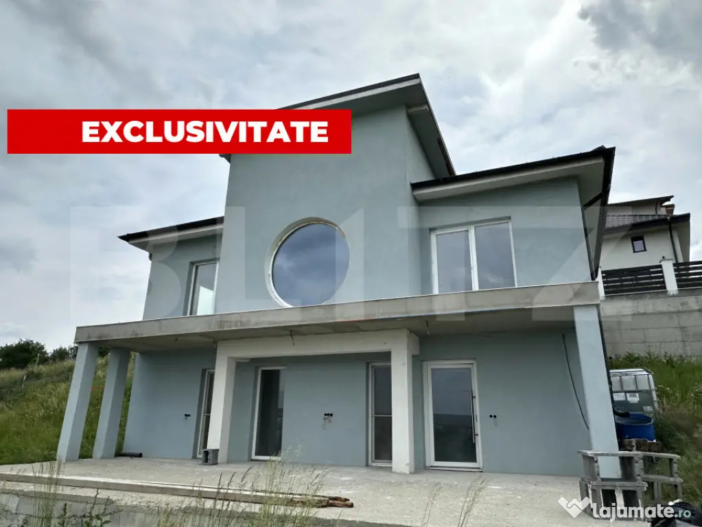 EXCLUSIV: Casă modernă, terasă panoramică, teren 500 mp,