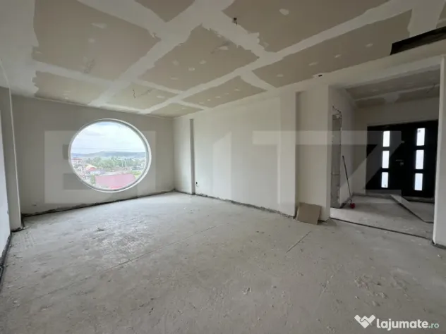 EXCLUSIV: Casă modernă, terasă panoramică, teren 500 mp,