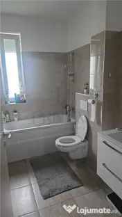 GIROC - 2 CAM - PARTER - PARCARE INCLUSA - ZONA EXCELENTA