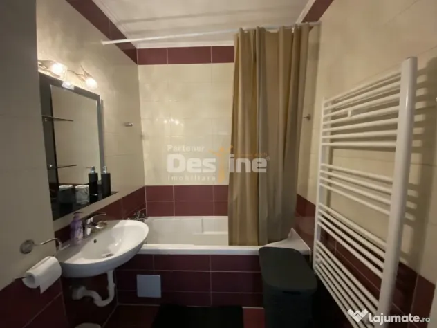 Apartament cu 2 camere 60 mp, etaj intermediar, cu loc de pa