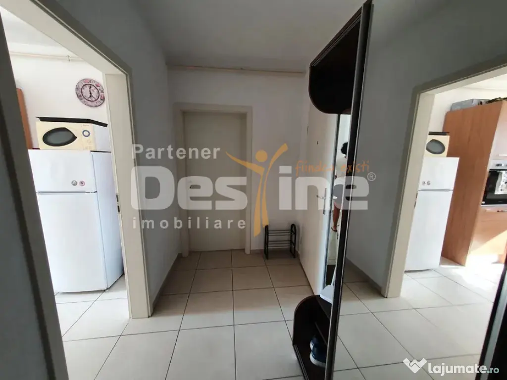 Apartament cu 2 camere 60 mp, etaj intermediar, cu loc de pa