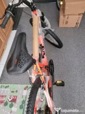 bicicletă nouă 