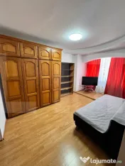Apartament complet mobilat, 3 camere, garaj - Primăverii 