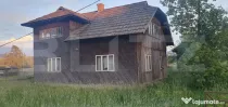Casa batraneasca cu o suprafata generoasa de teren: 5747 mp