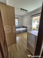Apartament cu 3 camere, 2 băi, intermediar Parcare subteran 