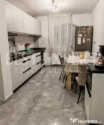 Apartament 4 camere cu geam la baie, bloc reabilitat