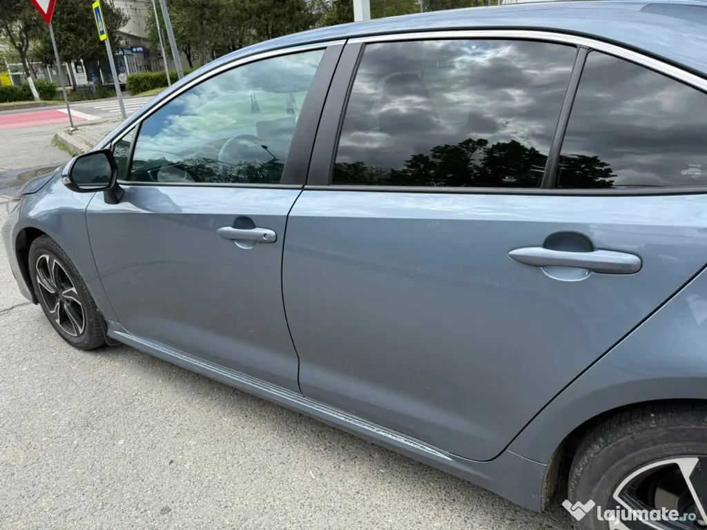 TOYOTA Corolla 2023 — imagine 13