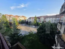 Apartament decomandat cu 2 camere intr-o zona apreciata.