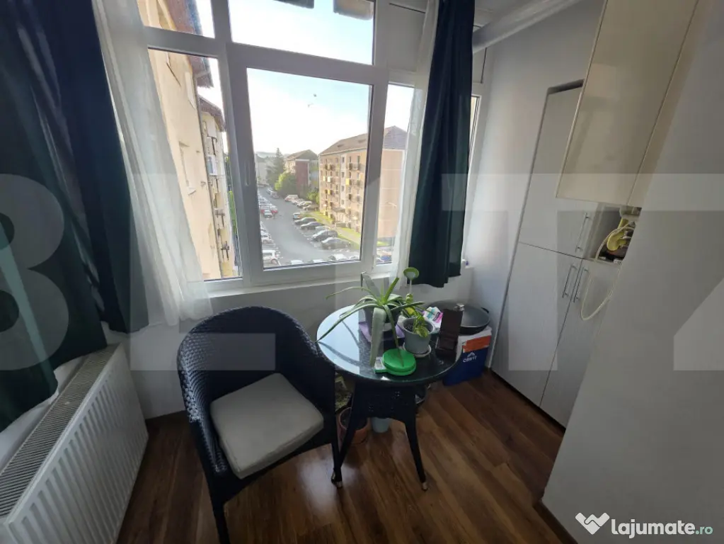 Apartament decomandat cu 2 camere intr-o zona apreciata.
