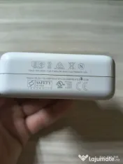 Încărcător Apple USB-C 61W - original, stare foarte bună 