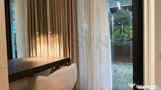 Apartament Aviatorilor l Terasa si gradina 133 mp