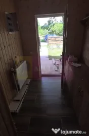 Casa de vanzare cu 4 camere in Brebu