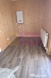 Casa de vanzare cu 4 camere in Brebu