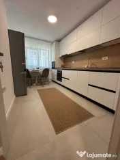 Inchiriere ap. 2 camere, Central (in apropiere de teatru Mar