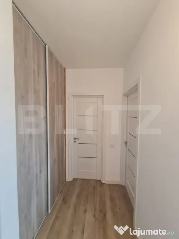 2 camere, bucatarie inchisa, zona Teilor