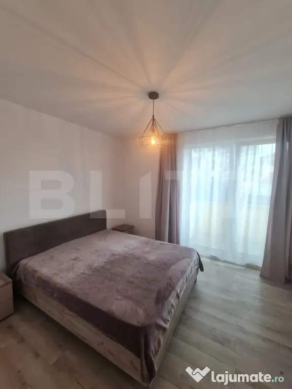 2 camere, bucatarie inchisa, zona Teilor