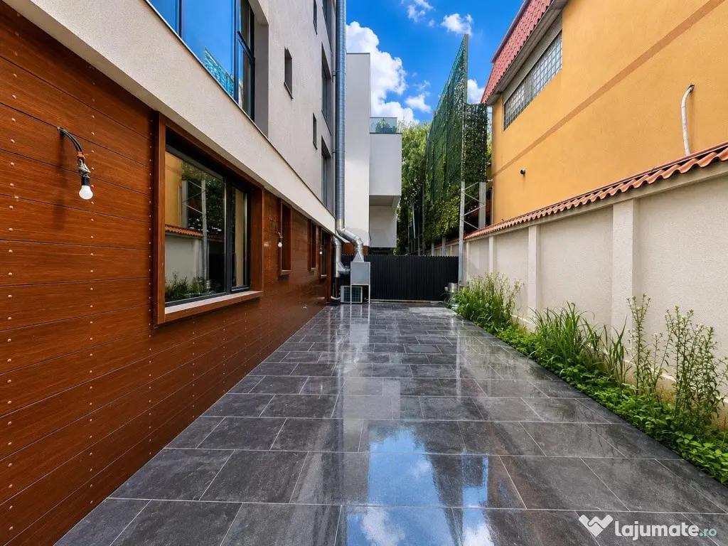 Spatiu comercial premium 350 mp Erou Iancu Nicolae