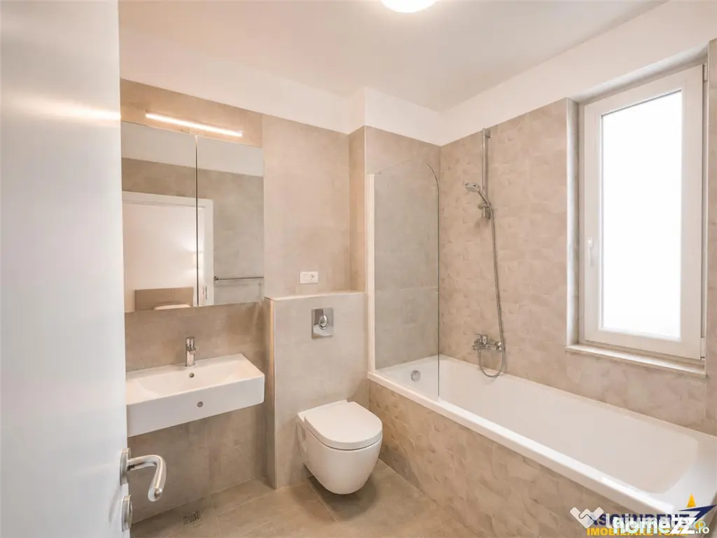 Imobil ultim nivel, Urban Phenta, 3 camere, terasa, parcare