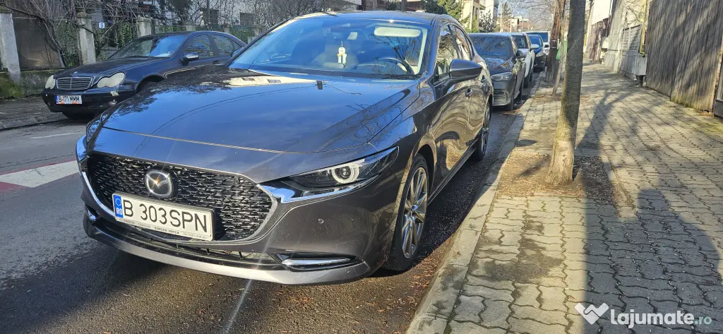 Mazda 3 skyactiv X - 186 cp