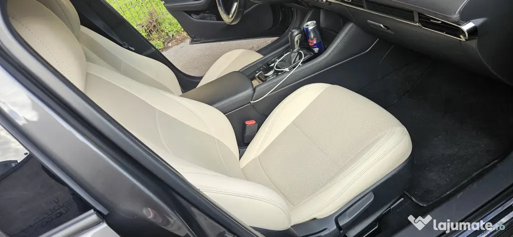 Mazda 3 skyactiv X - 186 cp