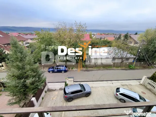 Apartament 3c mobilat și utilat, cu balcon + loc parcare