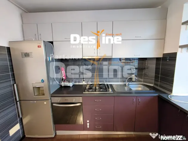 Apartament 3c mobilat și utilat, cu balcon + loc parcare