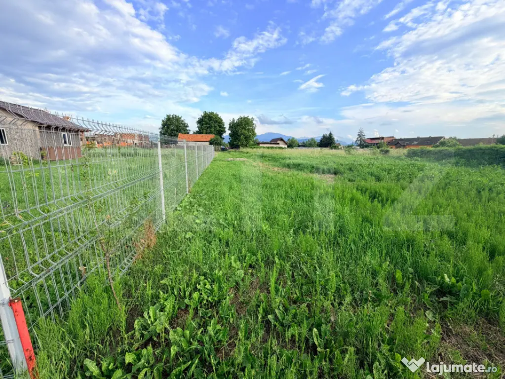 Teren intravilan de vânzare – Stupini 88.000 eur 1200 mp.