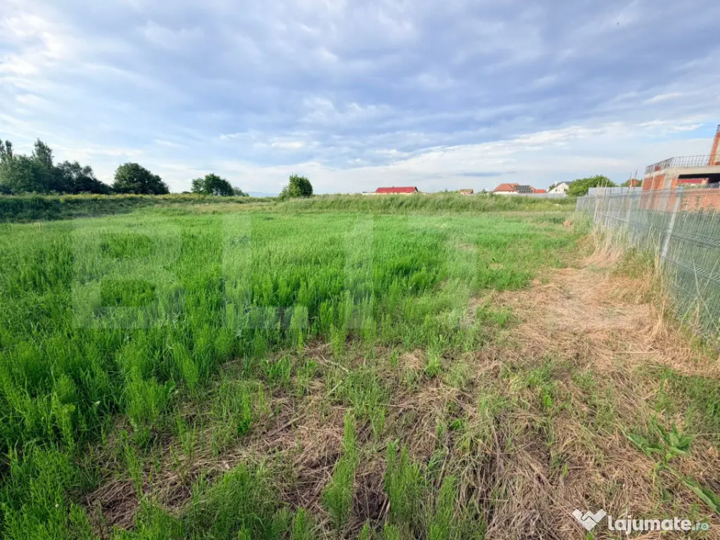 Teren intravilan de vânzare – Stupini 88.000 eur 1200 mp.