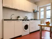 Apartament cu 2 camere de închiriat, strada 9 Mai, zona cen