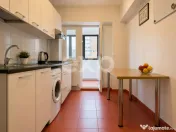 Apartament cu 2 camere de închiriat, strada 9 Mai, zona cen