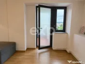 Apartament cu 2 camere de închiriat, strada 9 Mai, zona cen