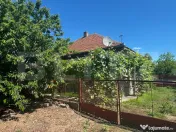 CASA 3 CAMERE si TEREN 4348 mp,ZONA CRISENI